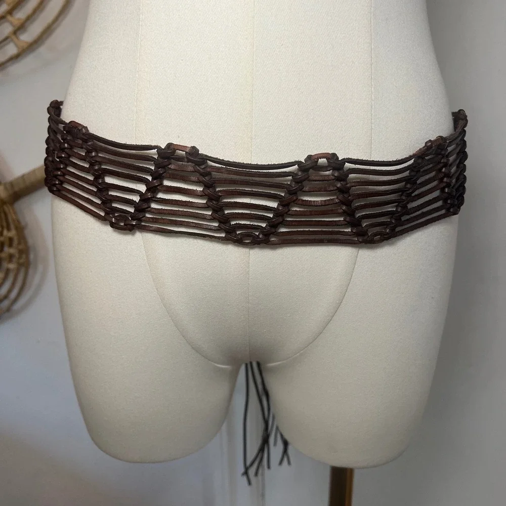 Vintage American Eagle Brown Leather Woven Macrame Fringe Tie Waist Belt Boho
